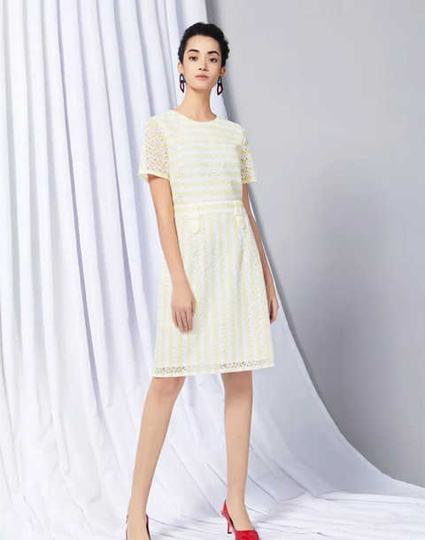 On the east, fashion laces decorate the most elegant and feminine