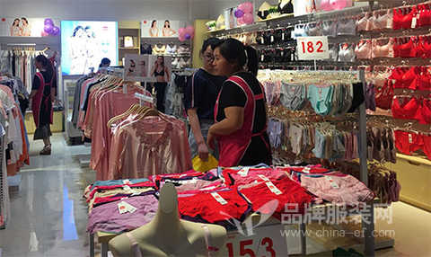 Hunan Ms. Zhang Metropolitan New Feeling Underwear Store opened for business. The performance of the day was as high as 10,302 yuan.