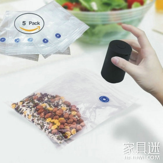 Small vacuum sealing machine