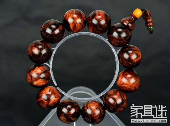 Huanghua pear bracelet 1.jpg