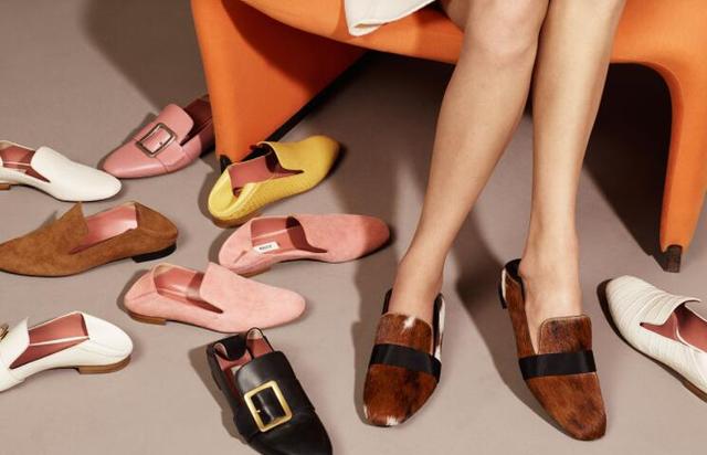 Throw away dad's shoes! In the spring of 2020, come with a pair of "Pabush shoes" slippers, which look good and show long legs