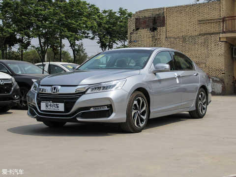 Buying a low price (3) Survey of the value of a popular midsize car