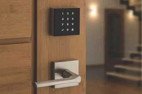 In the smart door lock market, hundreds of billions of "real" cards can get the first chance.