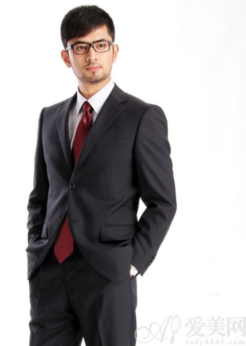 How should a suit be used for daily care?