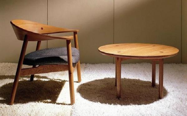 Do you know the general knowledge of furniture such as leather, fabric, solid wood, etc?