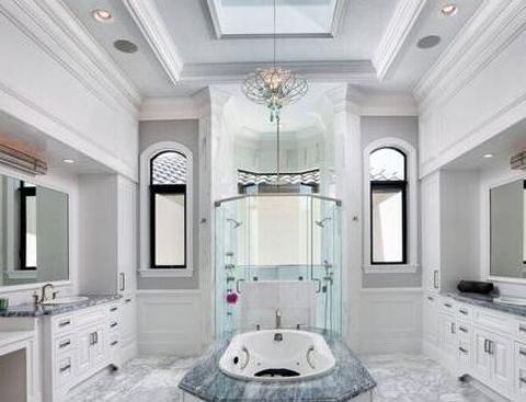 Continental large-sized bathroom to enjoy the ultimate bathroom space