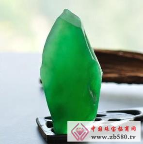 Emerald gambling stone