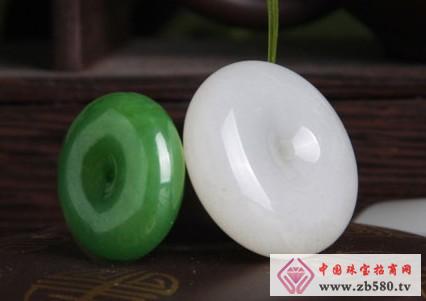 Emerald and Hetian jade which is better