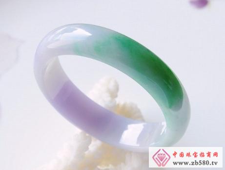 What to pay attention to when investing in jade bracelets