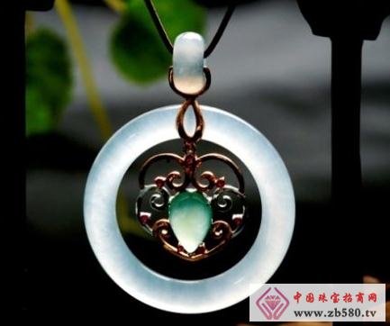 Jade pendant