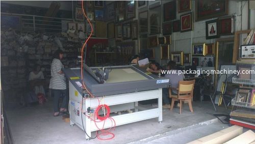 China news about photo frame matboard cutting machine install in Thailand