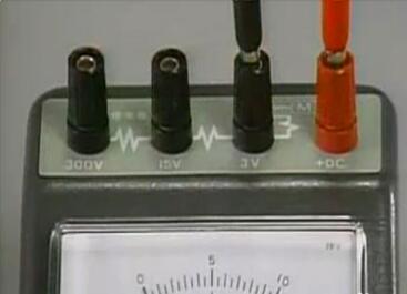 How to use the voltmeter _ Diagram of how to use the digital voltmeter