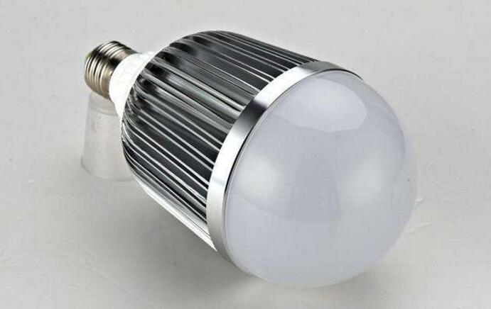 How many watts of study led lamp suitable for _led lamp life is how many years