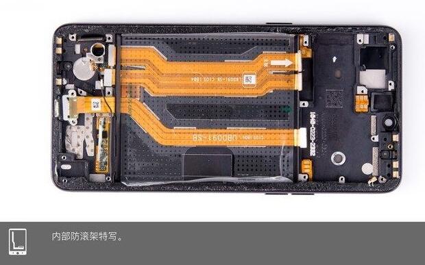 The OPPO R15 just released disassembles the machine (OPPOR15 disassemble picture details)