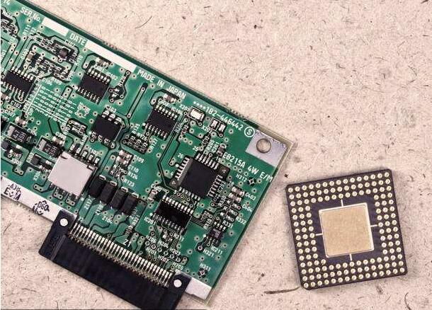 Sharing of UART Communication Diagram Between Microcontrollers