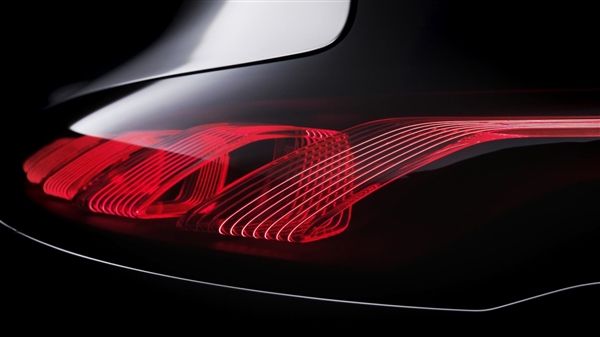 Taiwan Institute of Technology exhibited OLED taillights and actively seized the market for lighting niche