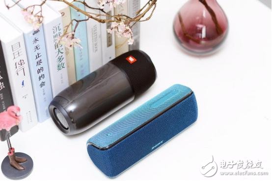 Sony wireless Bluetooth speaker SRS-XB31, let you play a tall and handsome feeling