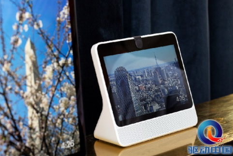 Facebook officially launched its own smart speaker product, hit the face and Xiaodu at home!