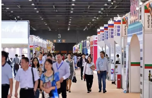 2018 First China International Intelligent Industry Expo opens, BAT leaders gather in Chongqing