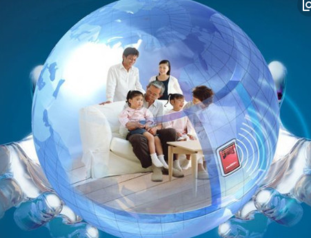How do business managers use Supereye LAN monitoring software to achieve video surveillance?