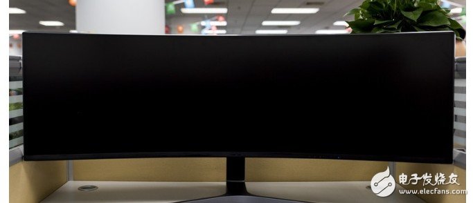 Introduction to the difference between 1800r and 4000r monitor curved surface