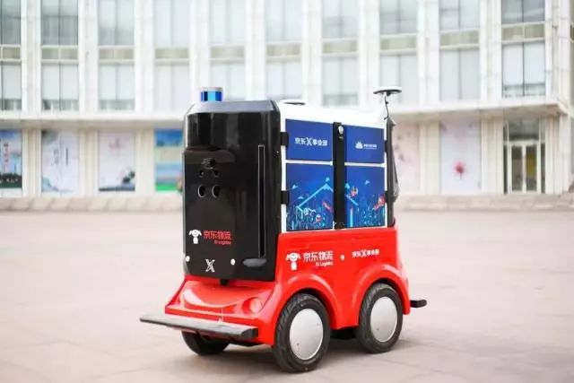 JD.com launches the unmanned distribution robot. Launches the first terminal distribution trial operation of the city-level complex road.