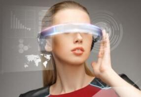 What technologies are involved in wearable devices?