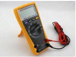 The difference between Fluke 115c and 117c