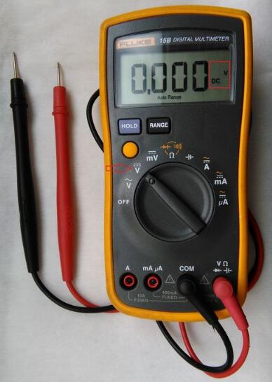 The difference between Fluke 115c and 117c