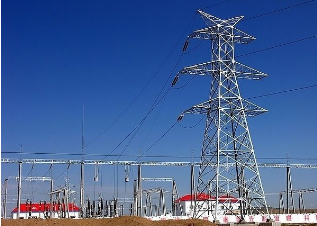 Domestic record breaking: the world's first Â±1100 kV UHV project Xinjiang section line