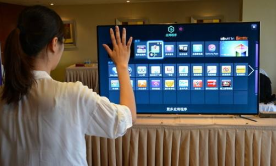 Read a minute to understand the gestures to control the future TV. The era of touch is coming.
