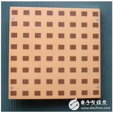 A broadband double-layer microstrip patch antenna with non-radiative edge feeding