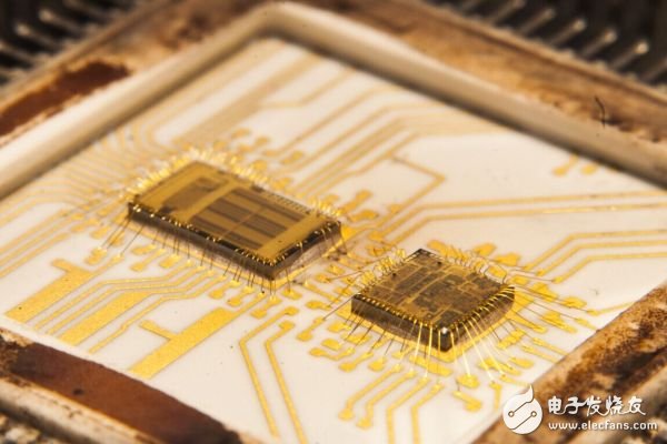 Explain in detail how big the gap between Chinese and foreign oscilloscopes is.