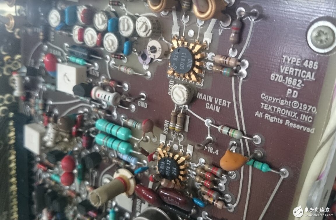 Explain in detail how big the gap between Chinese and foreign oscilloscopes is.