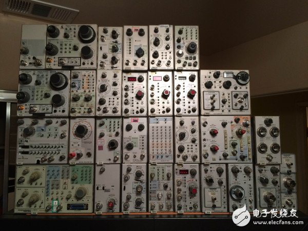 Explain in detail how big the gap between Chinese and foreign oscilloscopes is.