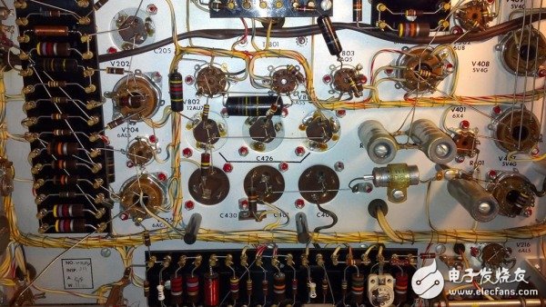 Explain in detail how big the gap between Chinese and foreign oscilloscopes is.