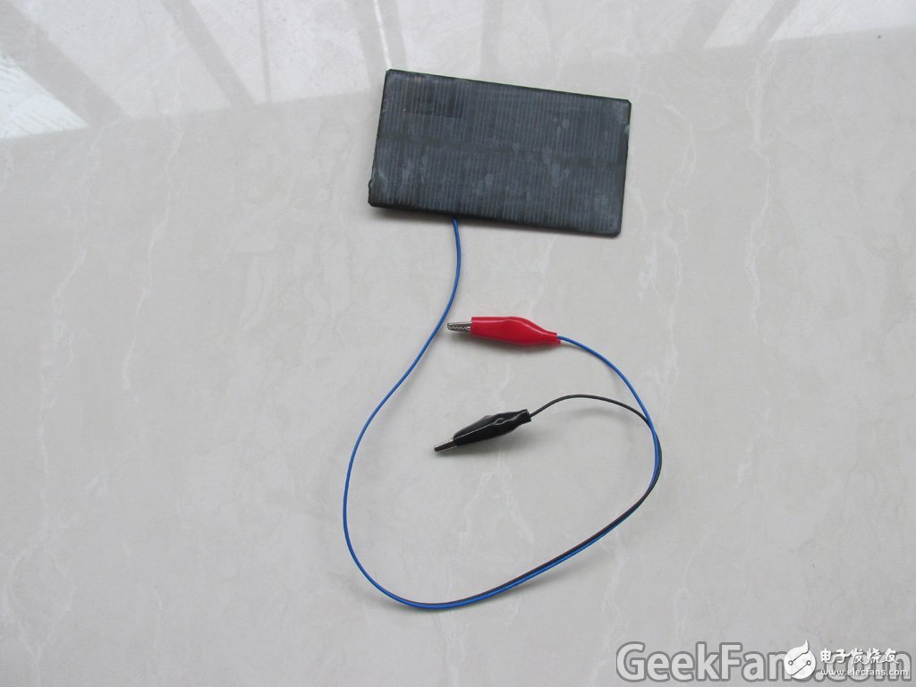 DIY homemade solar universal charger