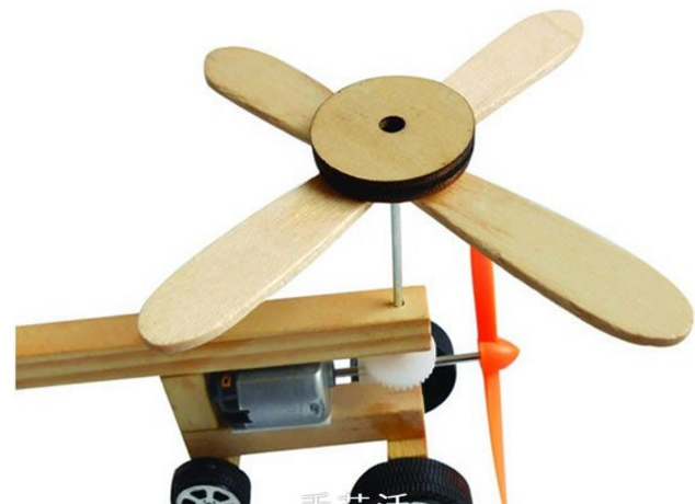 How to make a simple electric helicopter toy?