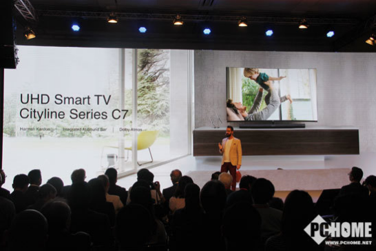 TCL launches new curved full-screen TV C7, the control center for home smart homes