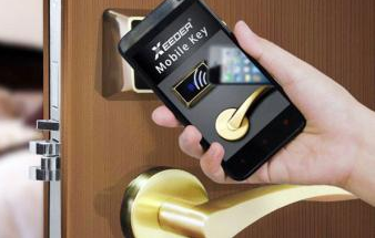 What is the difference between smart door locks and traditional door locks?