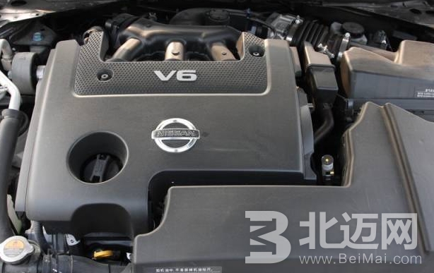 How to clean the Nissan engine compartment