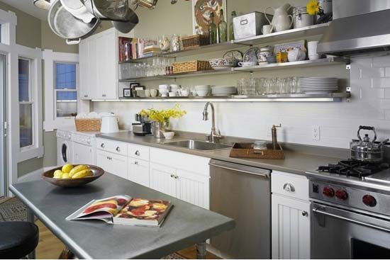 Cleverly borrow space from the wall