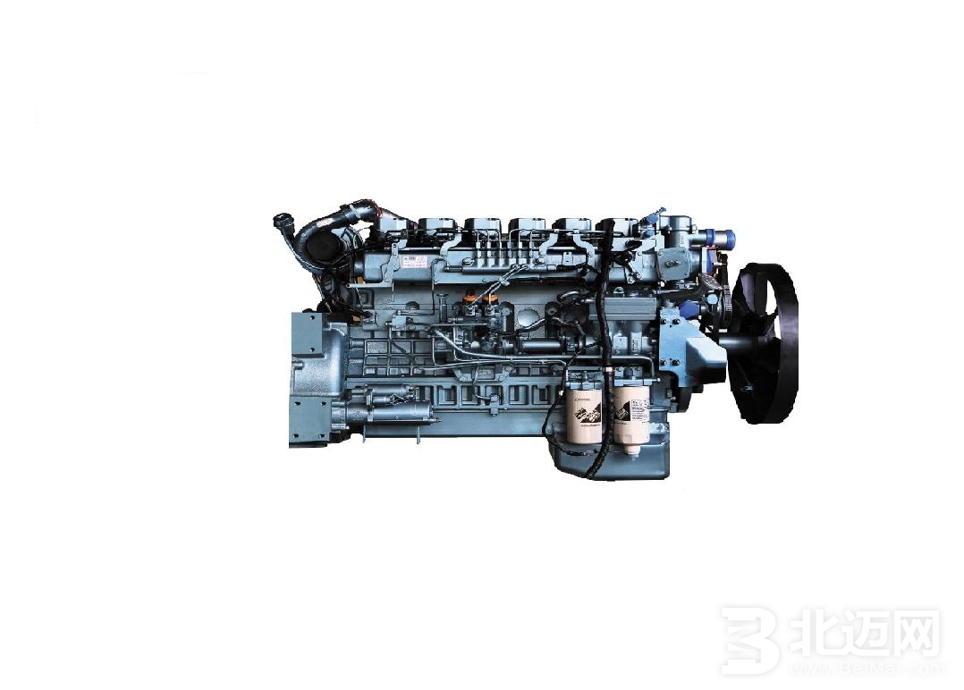 Heavy truck engine maintenance