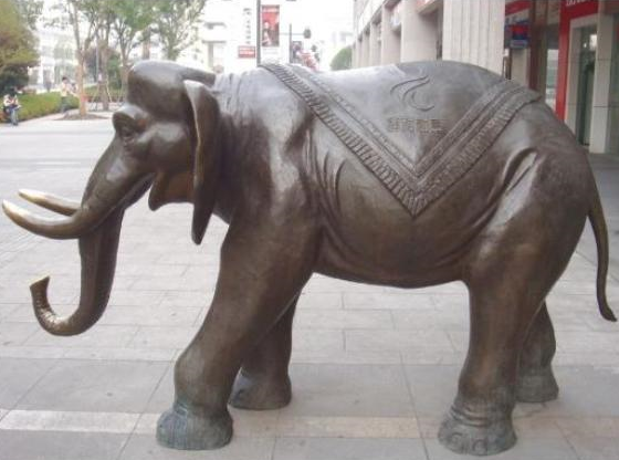 Bronze elephant