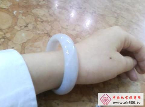 Maintenance of jade bracelet