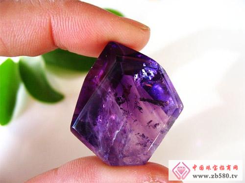 Natural amethyst synthetic amethyst
