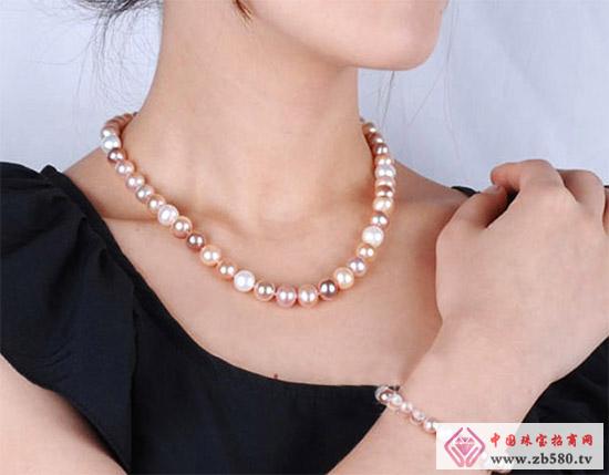 How to maintain pearl jewelry