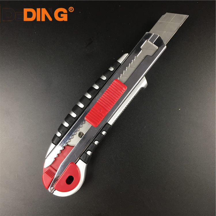 Couteaux utilitaires à papier Paper Utility Knifes