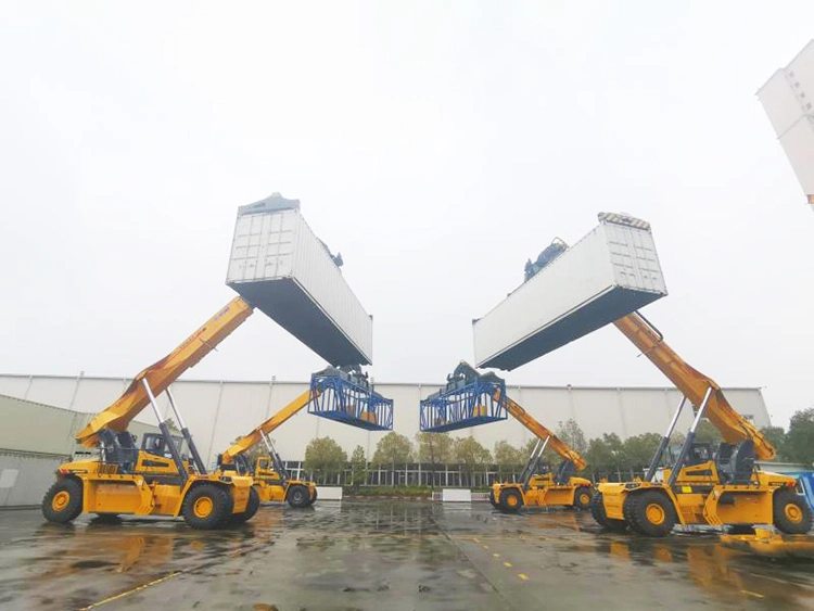 XCMG-Official-Xcs45u-45ton-Reach-Stacker-Crane-for-Sale (4) XCMG-Official-Xcs45u-45ton-Reach-Stacker-Crane-for-Sale (4)