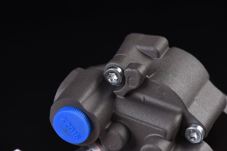 Sistema de combustível Bomba de transferência de combustível Bomba de engrenagem Fuel system Fuel transfer pump Gear pump